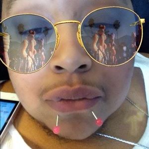 Meet your Posher, King